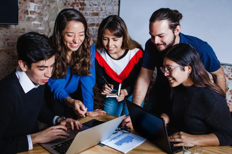 Duración real de un magíster en Chile con tesis incluida